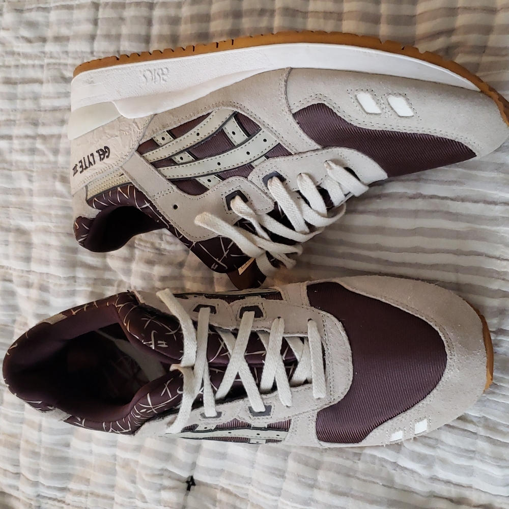 ASICS gel light 777